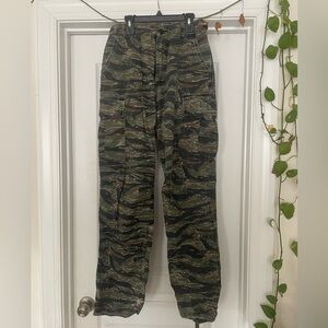 Vintage tactical mens camo pants size 27-31
